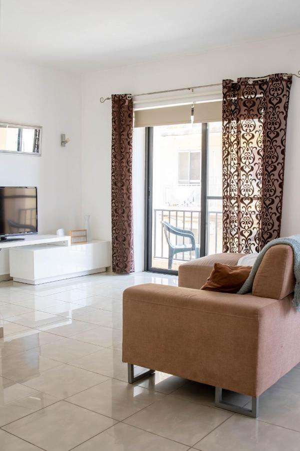 Spacious 3-Bedroom Apartment 30 Seconds From Sea Marsaskala Zewnętrze zdjęcie