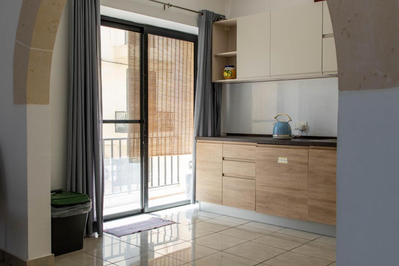 Spacious 3-Bedroom Apartment 30 Seconds From Sea Marsaskala Zewnętrze zdjęcie