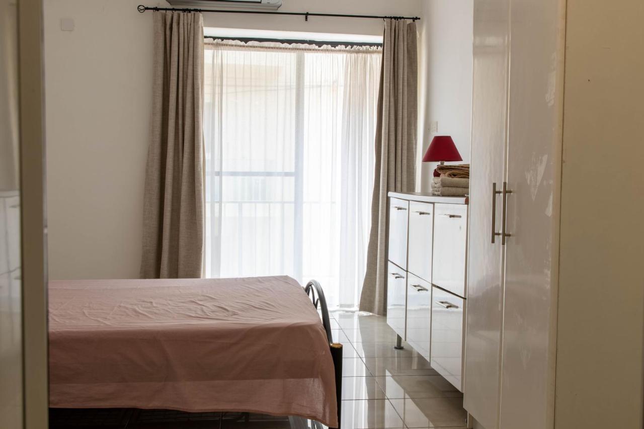 Spacious 3-Bedroom Apartment 30 Seconds From Sea Marsaskala Zewnętrze zdjęcie